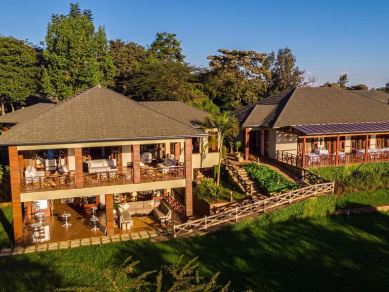 2 Days Tanzania Lodge Safari